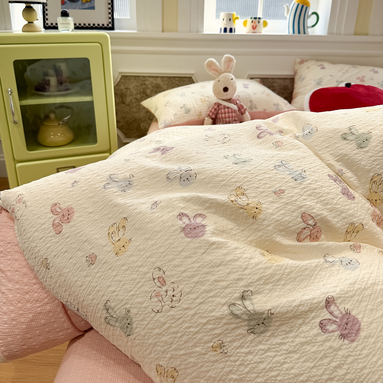 91家纺网 家纺一手货源 找家纺 水墨江南 2026直播热款泡芙棉双层纱四件套 七彩小兔