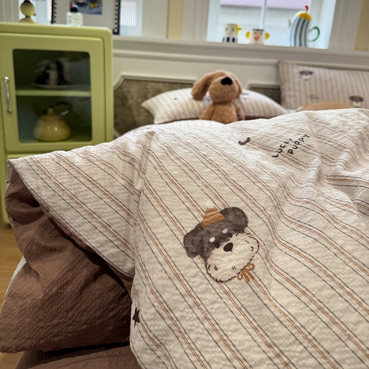 91家纺网 家纺一手货源 找家纺 水墨江南 2026直播热款泡芙棉双层纱四件套 条纹狗狗