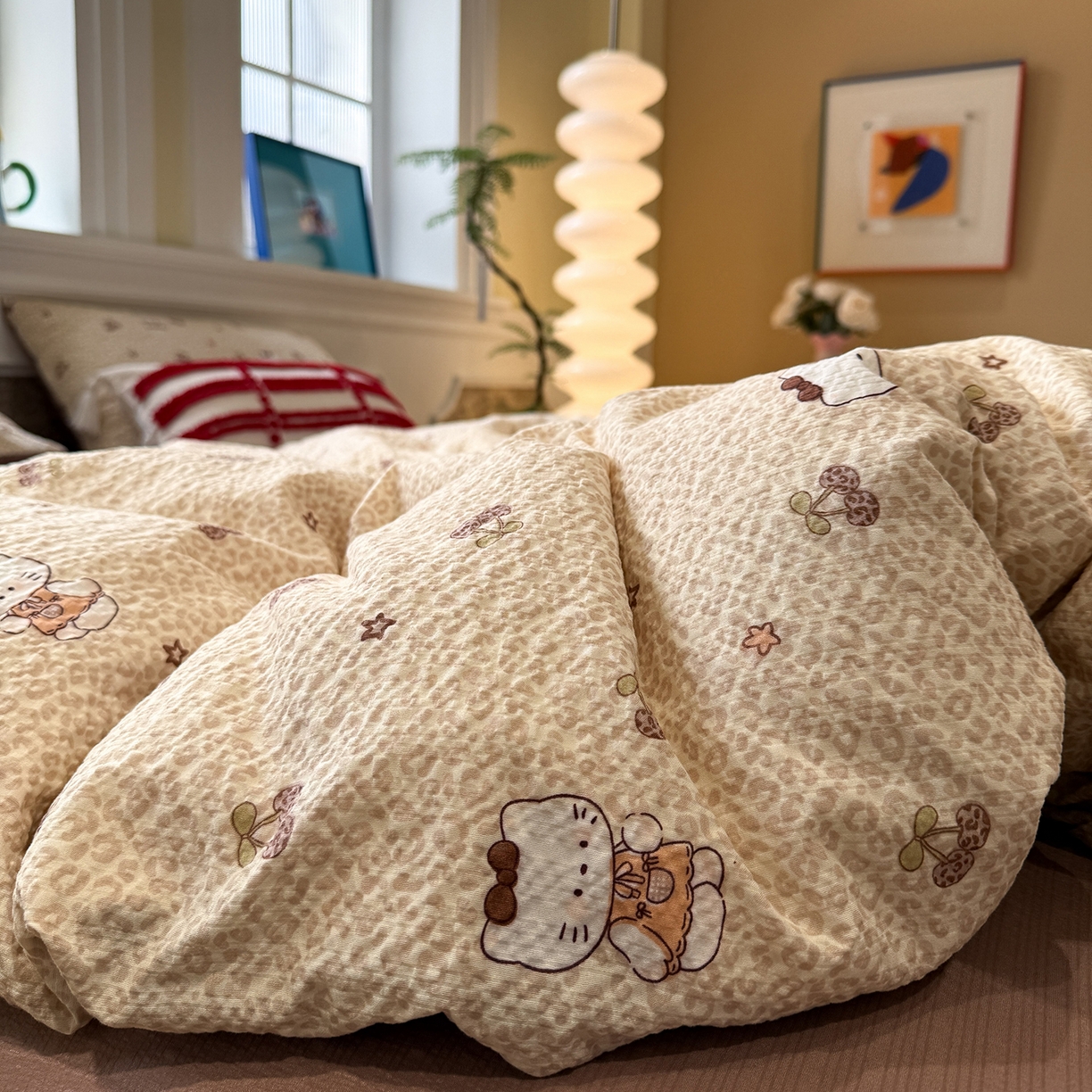 91家纺网 家纺一手货源 找家纺 水墨江南 2026直播热款泡芙棉双层纱四件套 咖色小猫