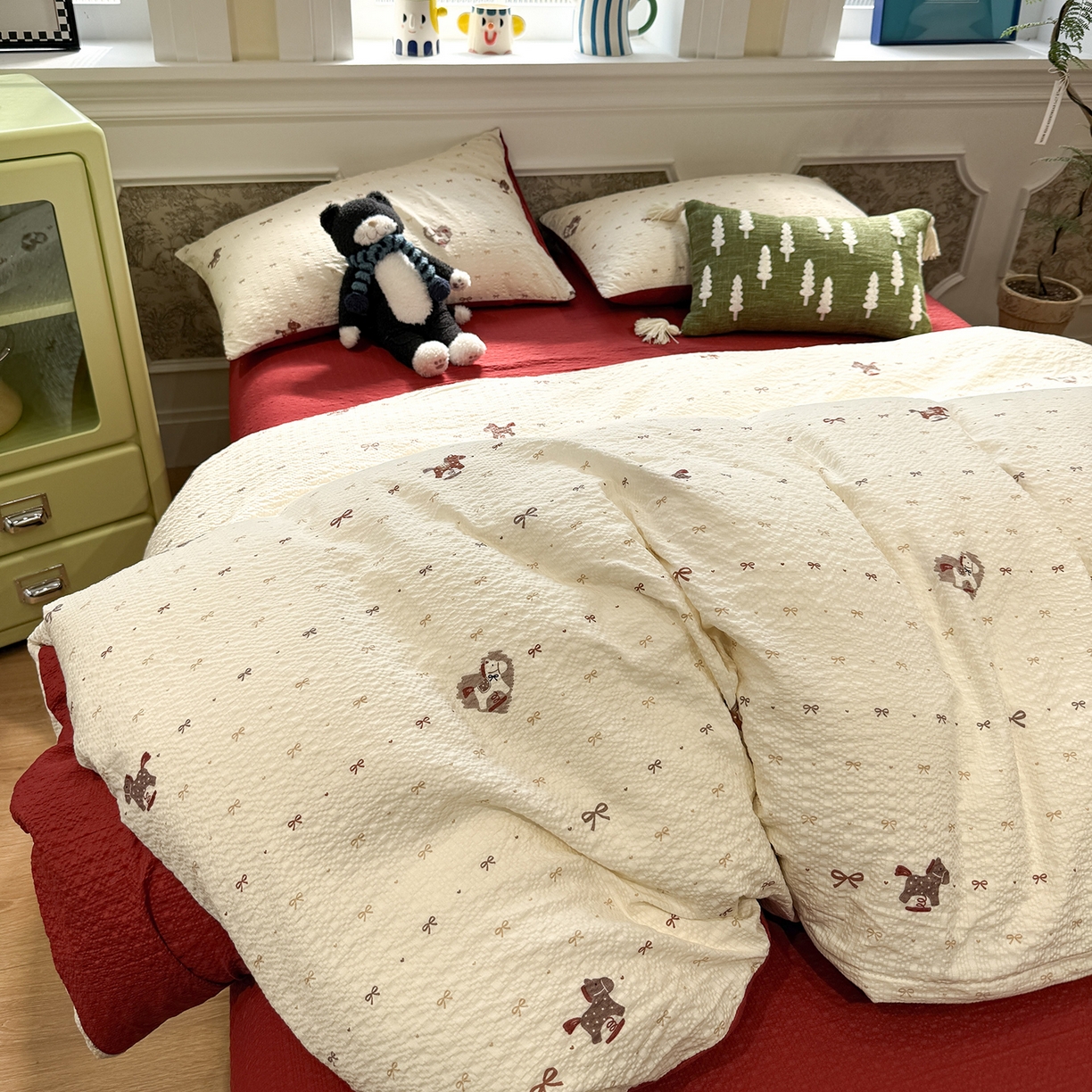 91家纺网 家纺一手货源 找家纺 水墨江南 2026直播热款泡芙棉双层纱四件套 木马甜心