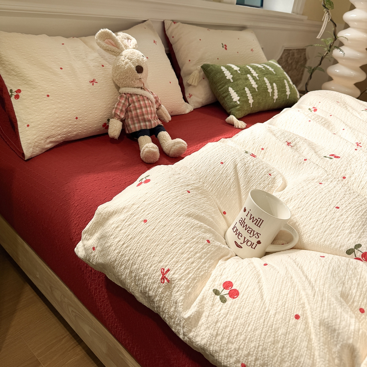 91家纺网 家纺一手货源 找家纺 水墨江南 2026直播热款泡芙棉双层纱四件套 樱桃啵啵