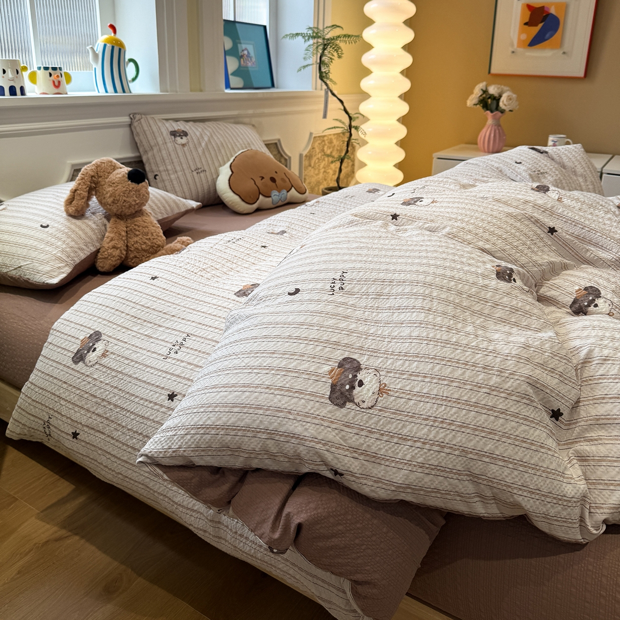 91家纺网 家纺一手货源 找家纺 水墨江南 2026直播热款泡芙棉双层纱四件套 条纹狗狗