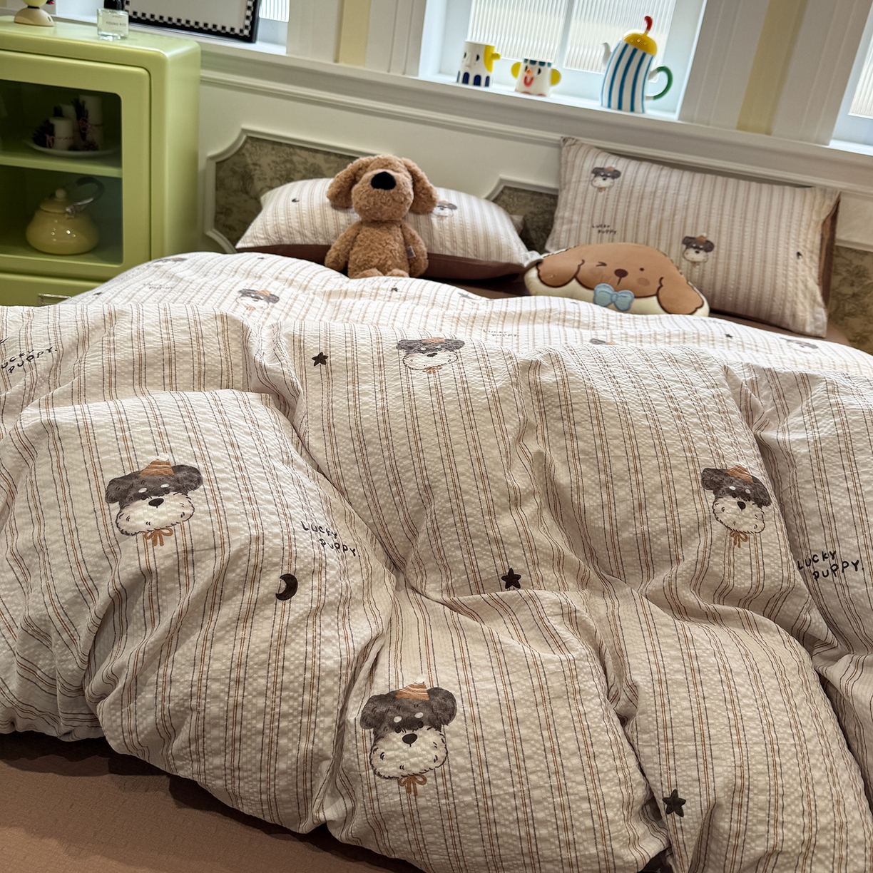 91家纺网 家纺一手货源 找家纺 水墨江南 2026直播热款泡芙棉双层纱四件套 条纹狗狗