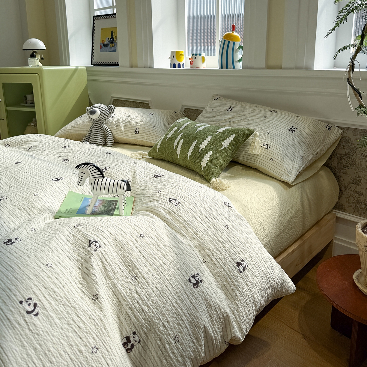 91家纺网 家纺一手货源 找家纺 水墨江南 2026直播热款泡芙棉双层纱四件套 可爱熊猫