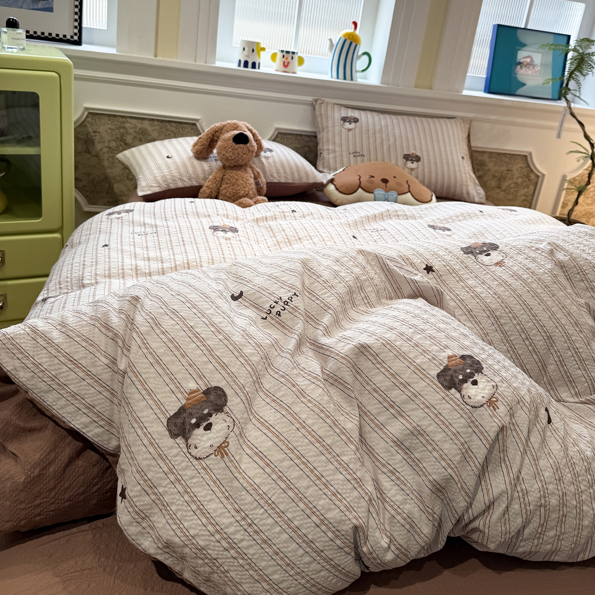 91家纺网 家纺一手货源 找家纺 水墨江南 2026直播热款泡芙棉双层纱四件套 条纹狗狗