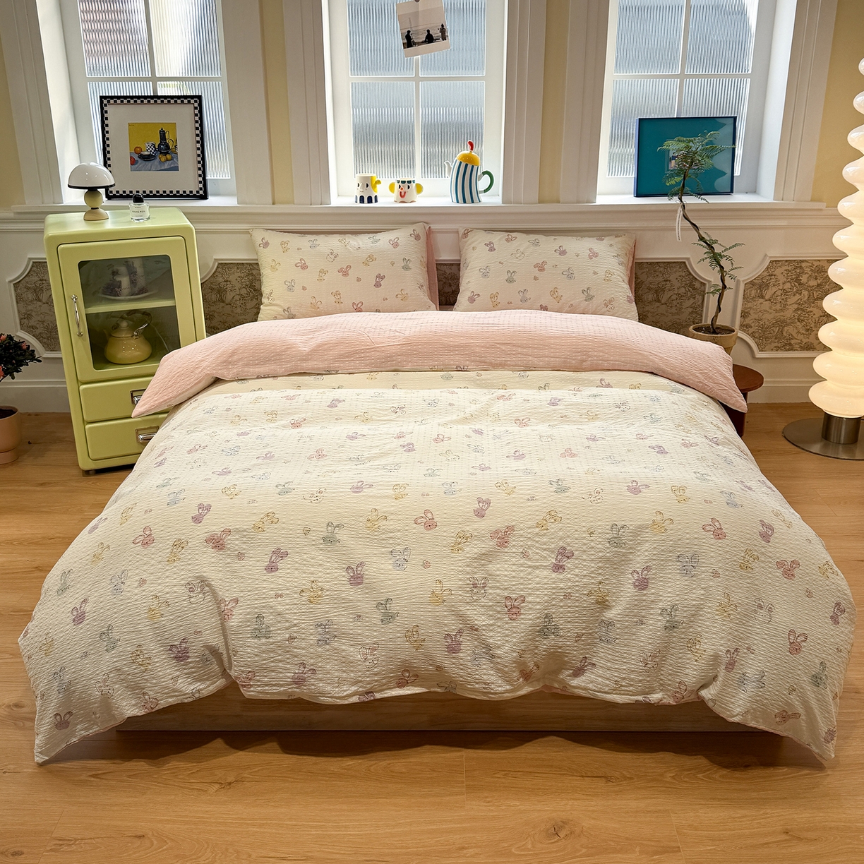 91家纺网 家纺一手货源 找家纺 水墨江南 2026直播热款泡芙棉双层纱四件套 七彩小兔