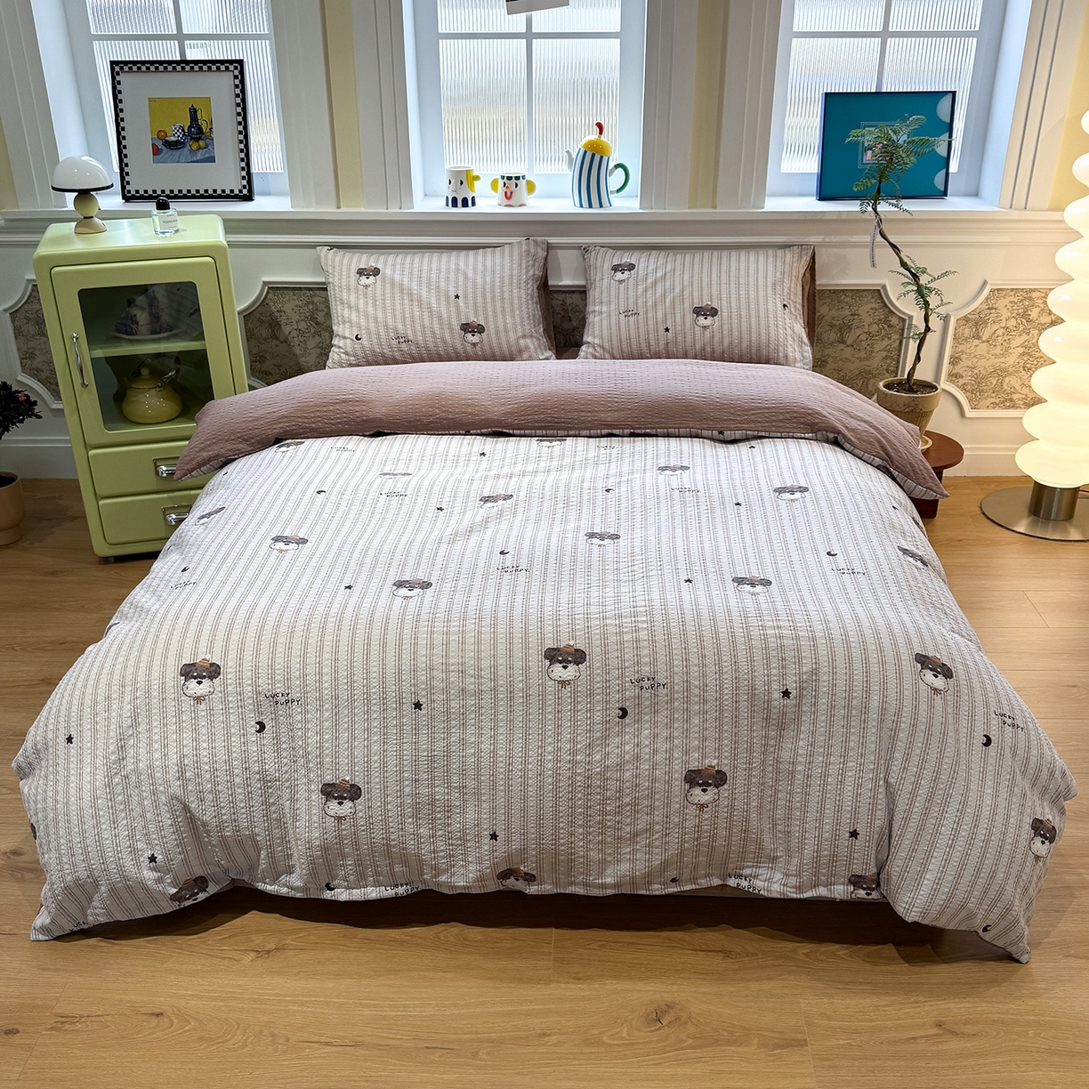 91家纺网 家纺一手货源 找家纺 水墨江南 2026直播热款泡芙棉双层纱四件套 条纹狗狗