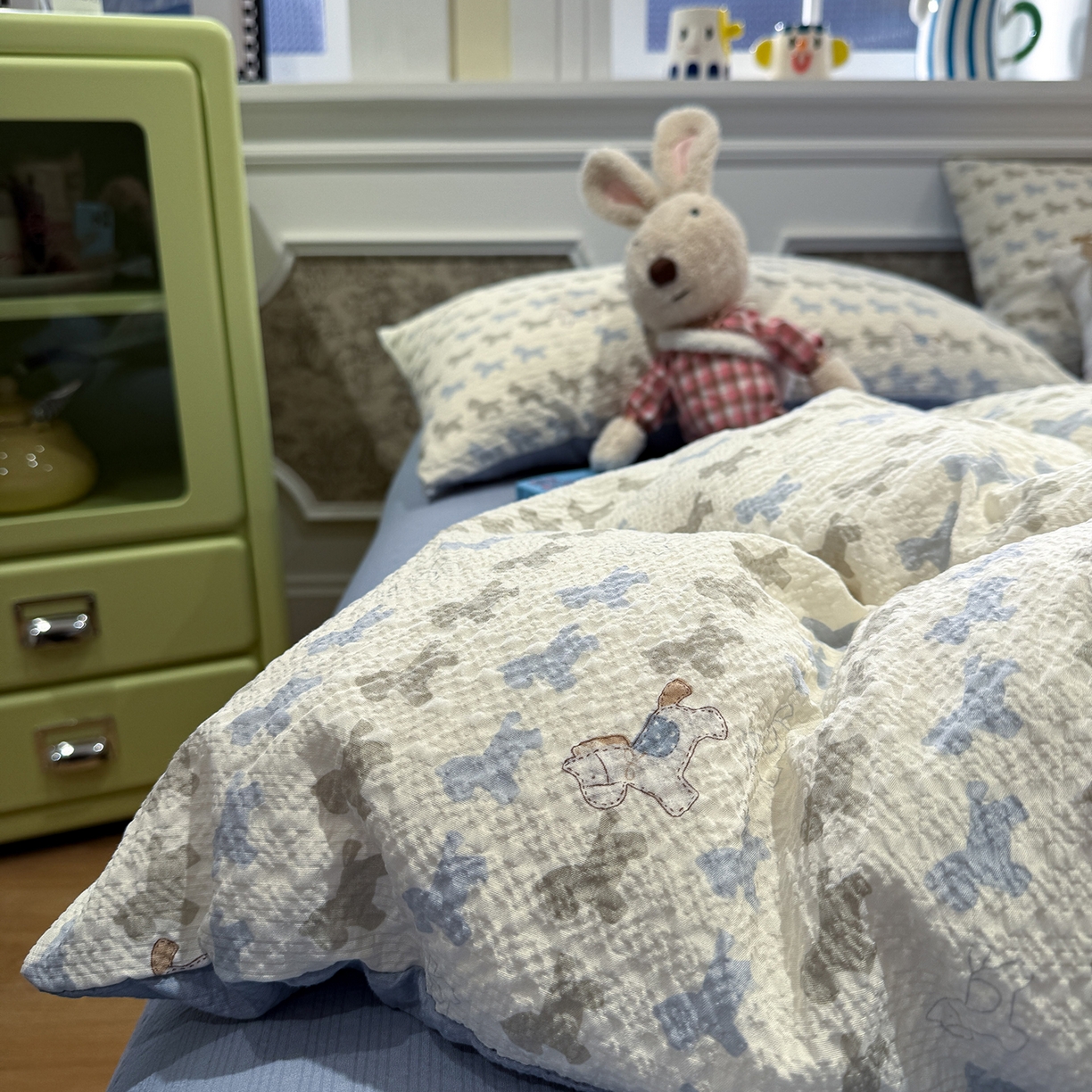 91家纺网 家纺一手货源 找家纺 水墨江南 2026直播热款泡芙棉双层纱四件套 小马派对