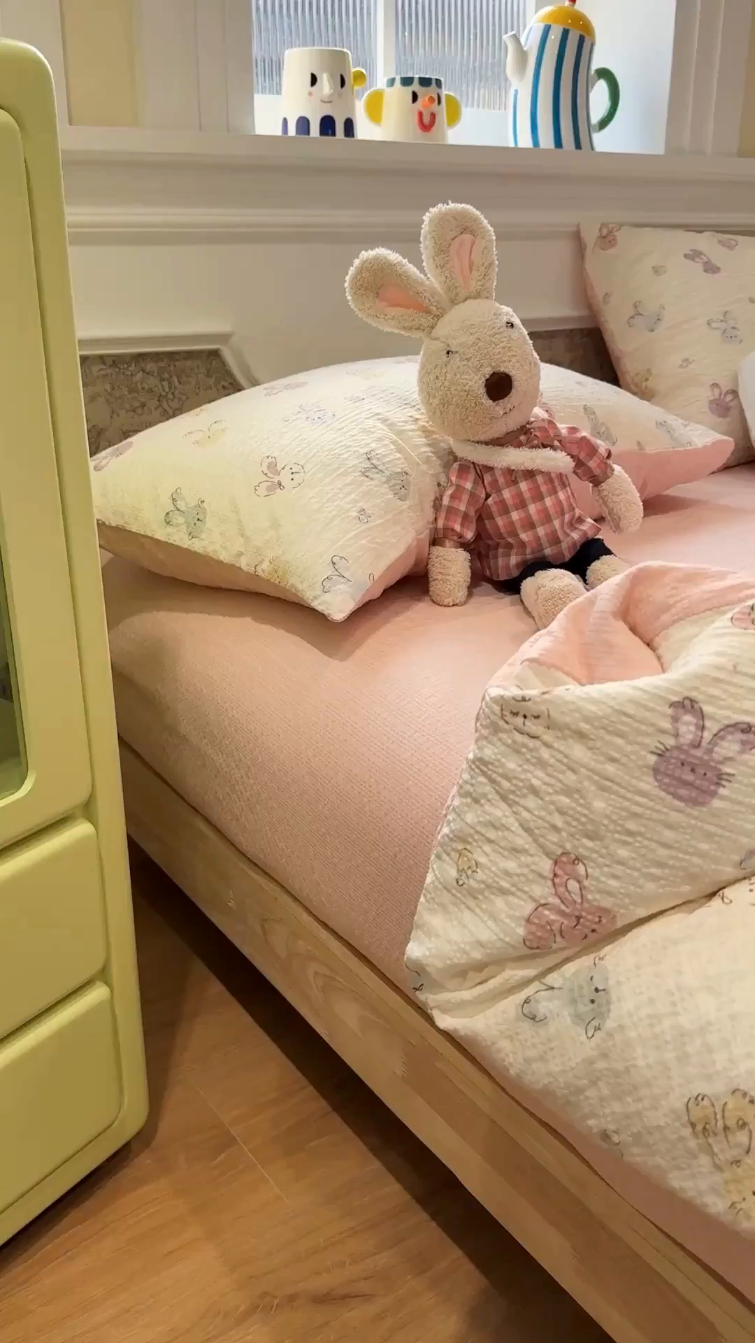 91家纺网 家纺一手货源 找家纺 水墨江南 2026直播热款泡芙棉双层纱四件套 七彩小兔