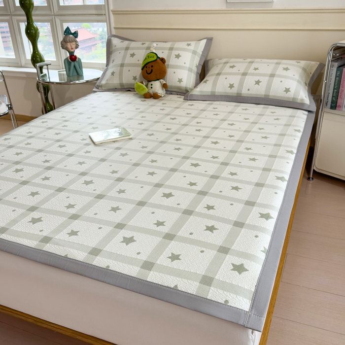 91家纺网 家纺一手货源 找家纺 摩妮卡 2026新款凉感提花冰豆豆复合凉席床席冰丝席三件套 星星点点-绿