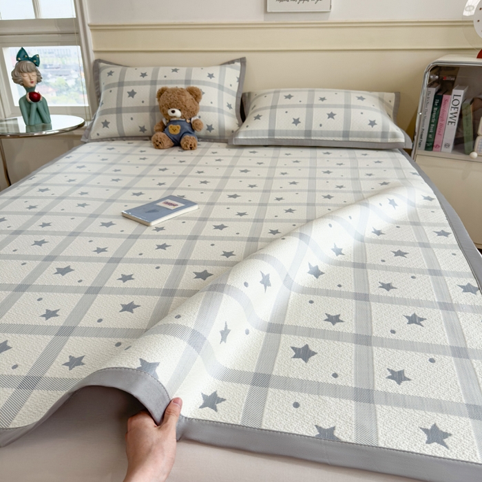 91家纺网 家纺一手货源 找家纺 摩妮卡 2026新款凉感提花冰豆豆复合凉席床席冰丝席三件套 星星点点-灰