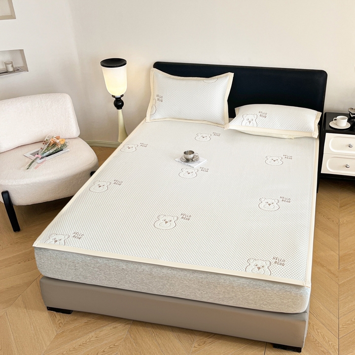 91家纺网 家纺一手货源 找家纺 摩妮卡 2026新款凉感提花冰豆豆复合凉席床席冰丝席三件套 冰豆豆-宝贝熊