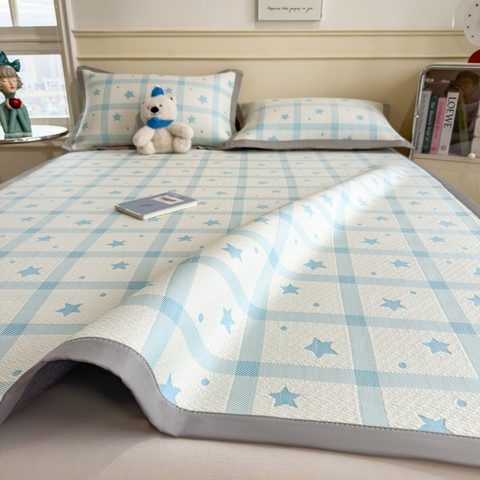 91家纺网 家纺一手货源 找家纺 摩妮卡 2026新款凉感提花冰豆豆复合凉席床席冰丝席三件套 星星点点-蓝