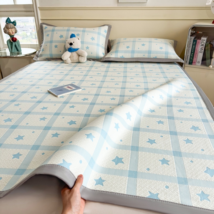 91家纺网 家纺一手货源 找家纺 摩妮卡 2026新款凉感提花冰豆豆复合凉席床席冰丝席三件套 星星点点-蓝