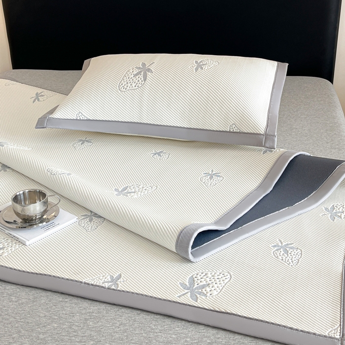 91家纺网 家纺一手货源 找家纺 摩妮卡 2026新款凉感提花冰豆豆复合凉席床席冰丝席三件套 冰豆豆-草莓