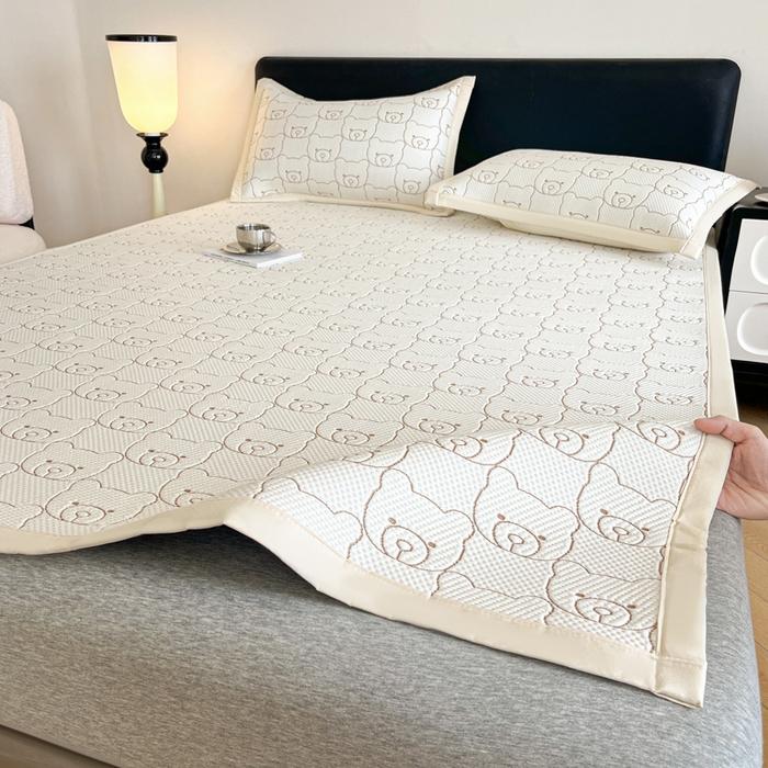 91家纺网 家纺一手货源 找家纺 摩妮卡 2026新款凉感提花冰豆豆复合凉席床席冰丝席三件套 冰豆豆-冰暴熊