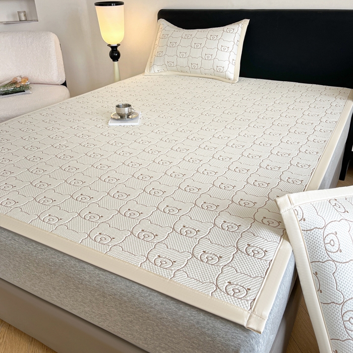 91家纺网 家纺一手货源 找家纺 摩妮卡 2026新款凉感提花冰豆豆复合凉席床席冰丝席三件套 冰豆豆-冰暴熊