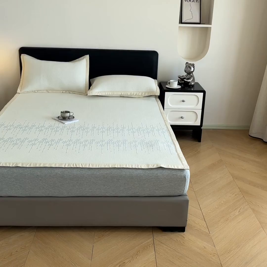 91家纺网 家纺一手货源 找家纺 摩妮卡 2026新款凉感提花冰豆豆复合凉席床席冰丝席三件套 冰豆豆-叶初