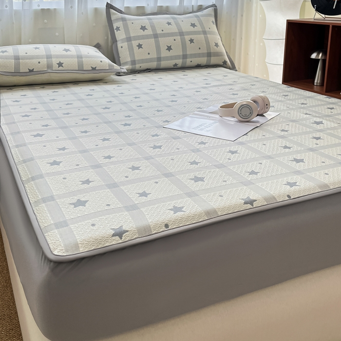 91家纺网 家纺一手货源 找家纺 摩妮卡 2026新款PE中分子凉感冰豆豆凉席三件套床笠三件套 心心相印-灰