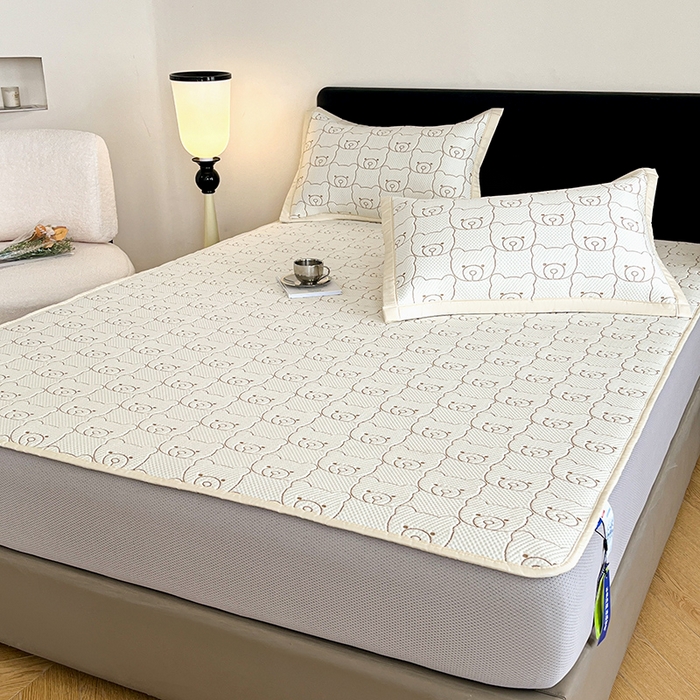 91家纺网 家纺一手货源 找家纺 摩妮卡 2026新款PE中分子凉感冰豆豆凉席三件套床笠三件套 冰豆豆-冰暴熊