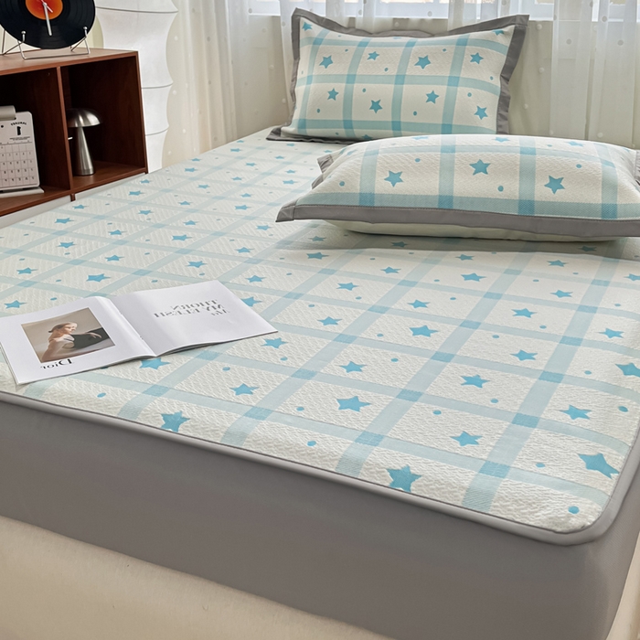 91家纺网 家纺一手货源 找家纺 摩妮卡 2026新款PE中分子凉感冰豆豆凉席三件套床笠三件套 心心相印-蓝