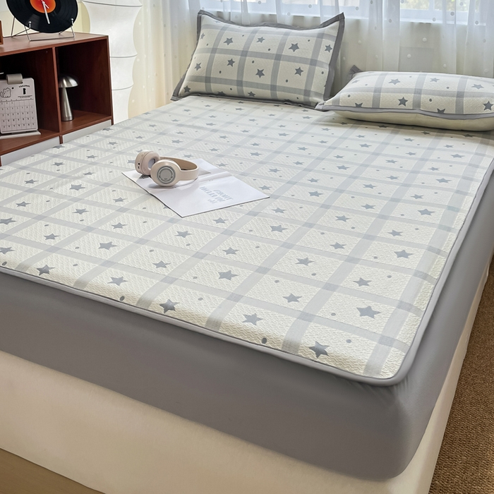 91家纺网 家纺一手货源 找家纺 摩妮卡 2026新款PE中分子凉感冰豆豆凉席三件套床笠三件套 心心相印-灰