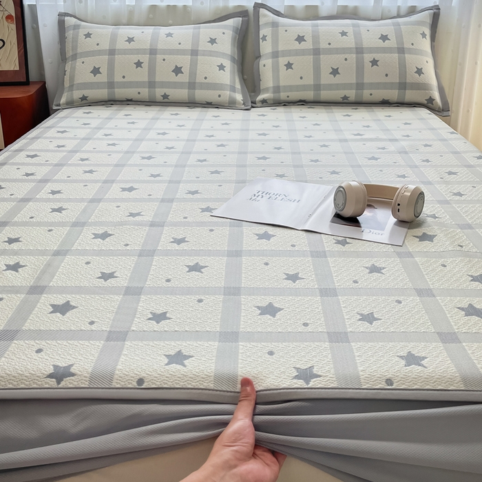 91家纺网 家纺一手货源 找家纺 摩妮卡 2026新款PE中分子凉感冰豆豆凉席三件套床笠三件套 心心相印-灰