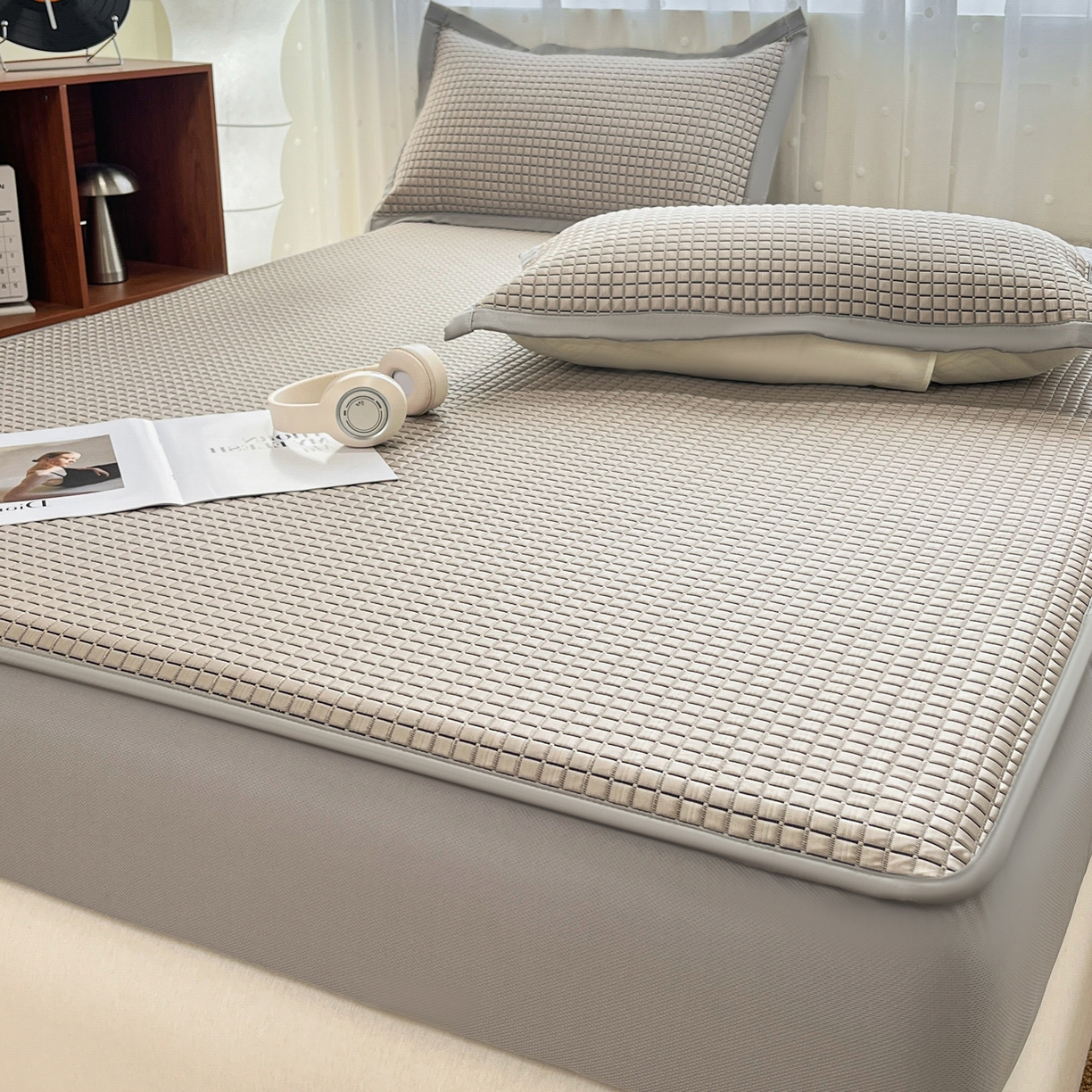 91家纺网 家纺一手货源 找家纺 （总）摩妮卡 2026新款豆豆凉席PE高分子凉感床笠软席冰丝席三件套