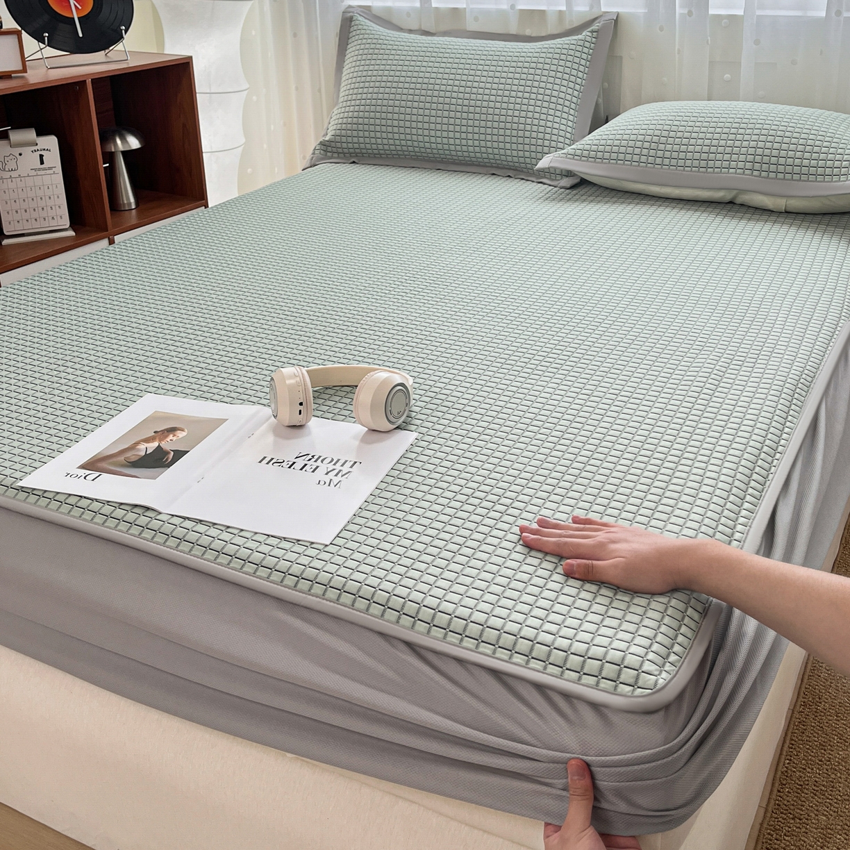 91家纺网 家纺一手货源 找家纺 （总）摩妮卡 2026新款豆豆凉席PE高分子凉感床笠软席冰丝席三件套