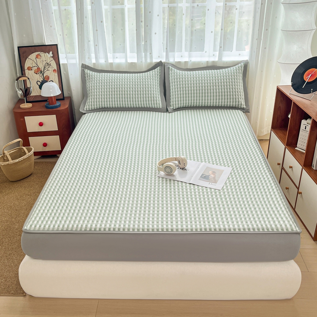 91家纺网 家纺一手货源 找家纺 摩妮卡 2026新款豆豆凉席PE高分子凉感床笠软席冰丝席三件套 色彩格-绿