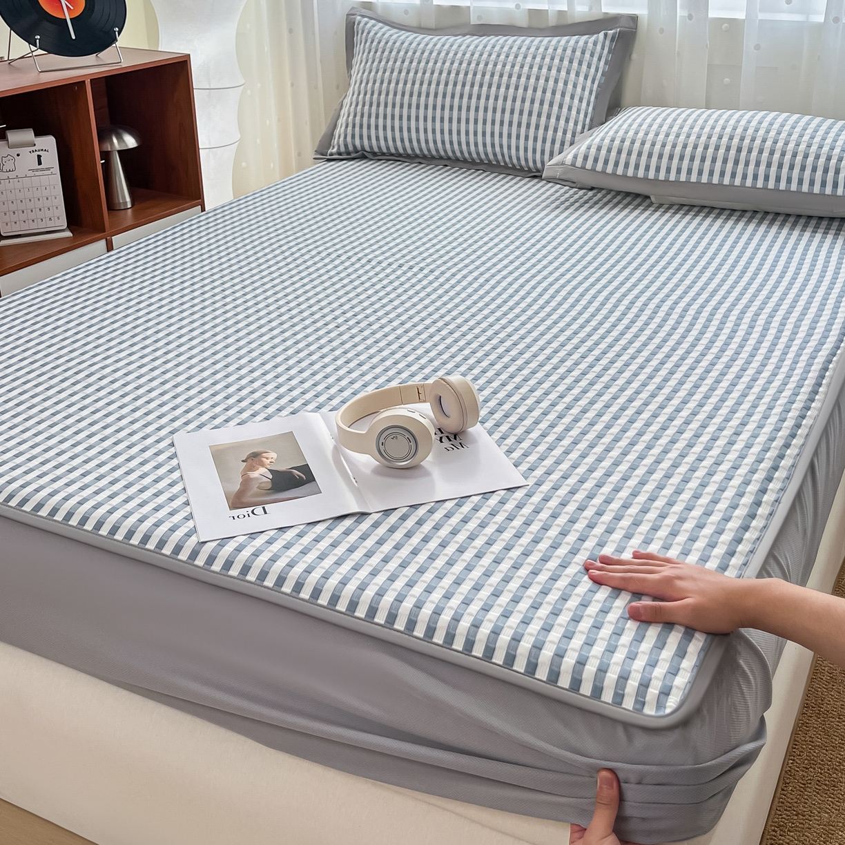 摩妮卡 2026新款豆豆凉席PE高分子凉感床笠软席冰丝席三件套 色彩格-蓝