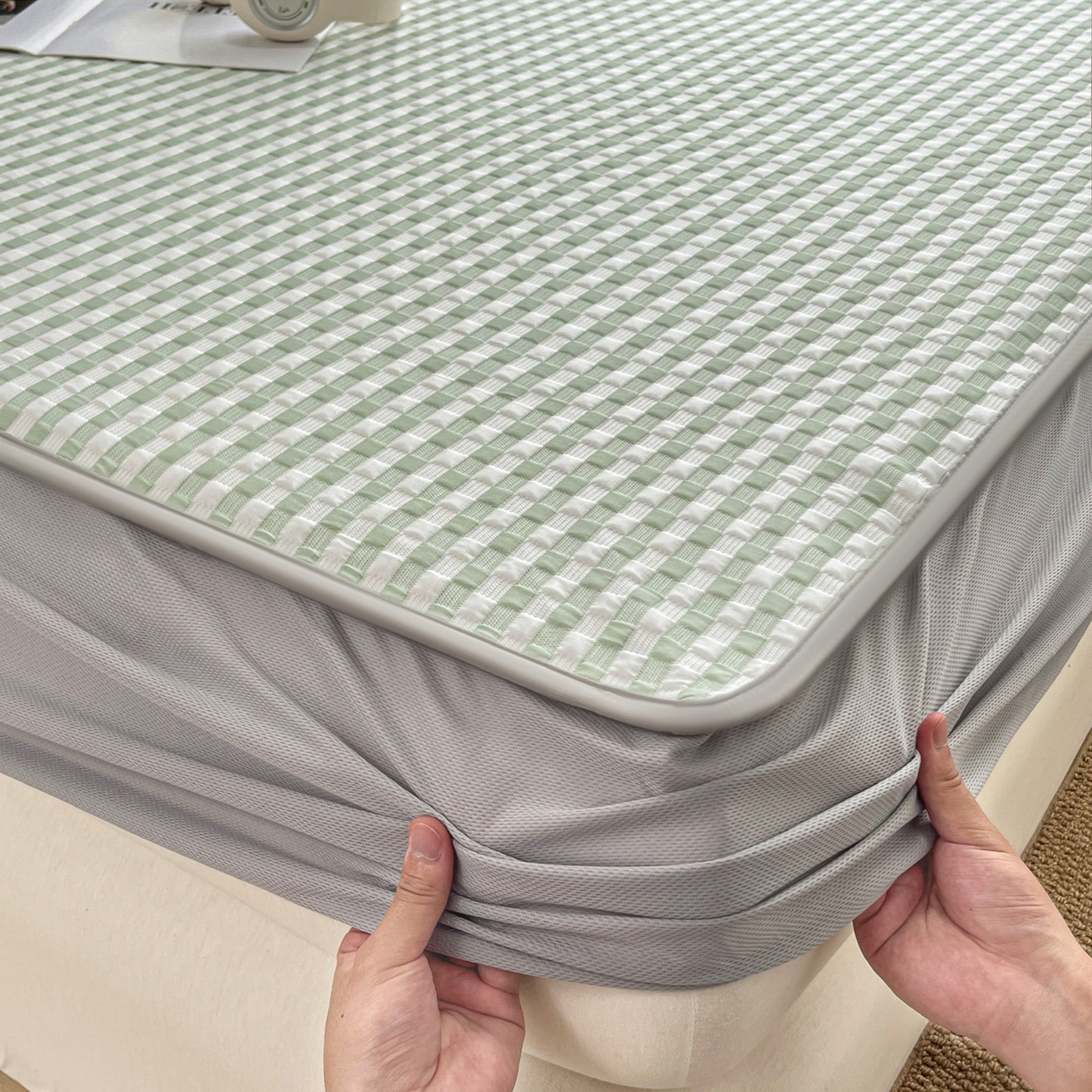 91家纺网 家纺一手货源 找家纺 摩妮卡 2026新款豆豆凉席PE高分子凉感床笠软席冰丝席三件套 色彩格-绿