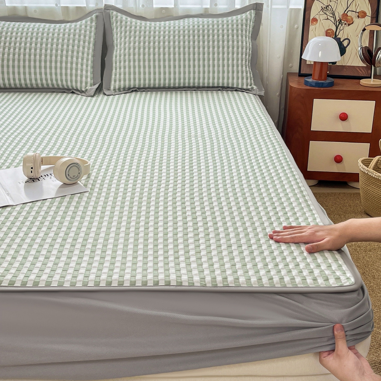 91家纺网 家纺一手货源 找家纺 摩妮卡 2026新款豆豆凉席PE高分子凉感床笠软席冰丝席三件套 色彩格-绿