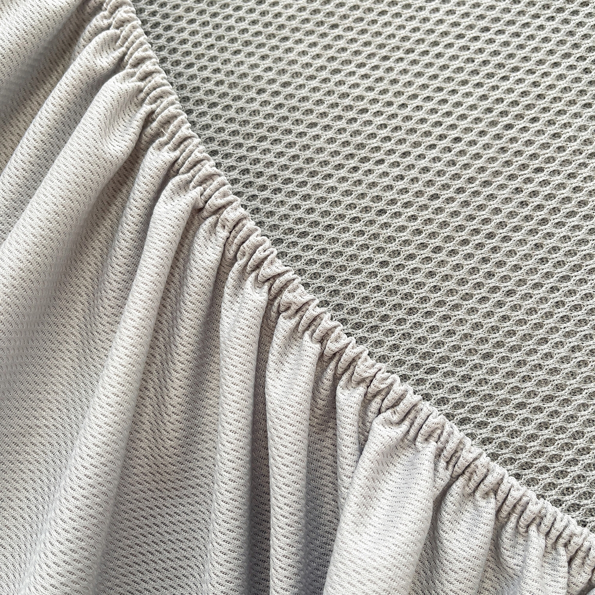 91家纺网 家纺一手货源 找家纺 摩妮卡 2026新款豆豆凉席PE高分子凉感床笠软席冰丝席三件套 几何花境-绿