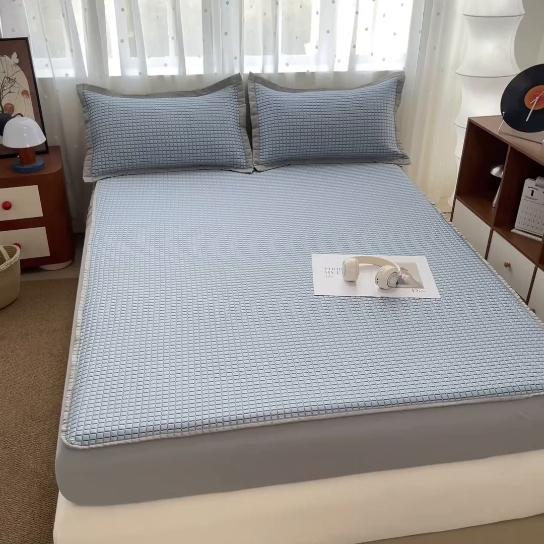 91家纺网 家纺一手货源 找家纺 摩妮卡 2026新款豆豆凉席PE高分子凉感床笠软席冰丝席三件套 几何花境-蓝