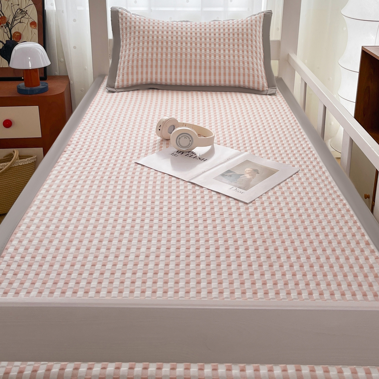 91家纺网 家纺一手货源 找家纺 （总）摩妮卡 2026新款豆豆冰丝席PE高分子凉感学生床软席凉席上下铺三件套