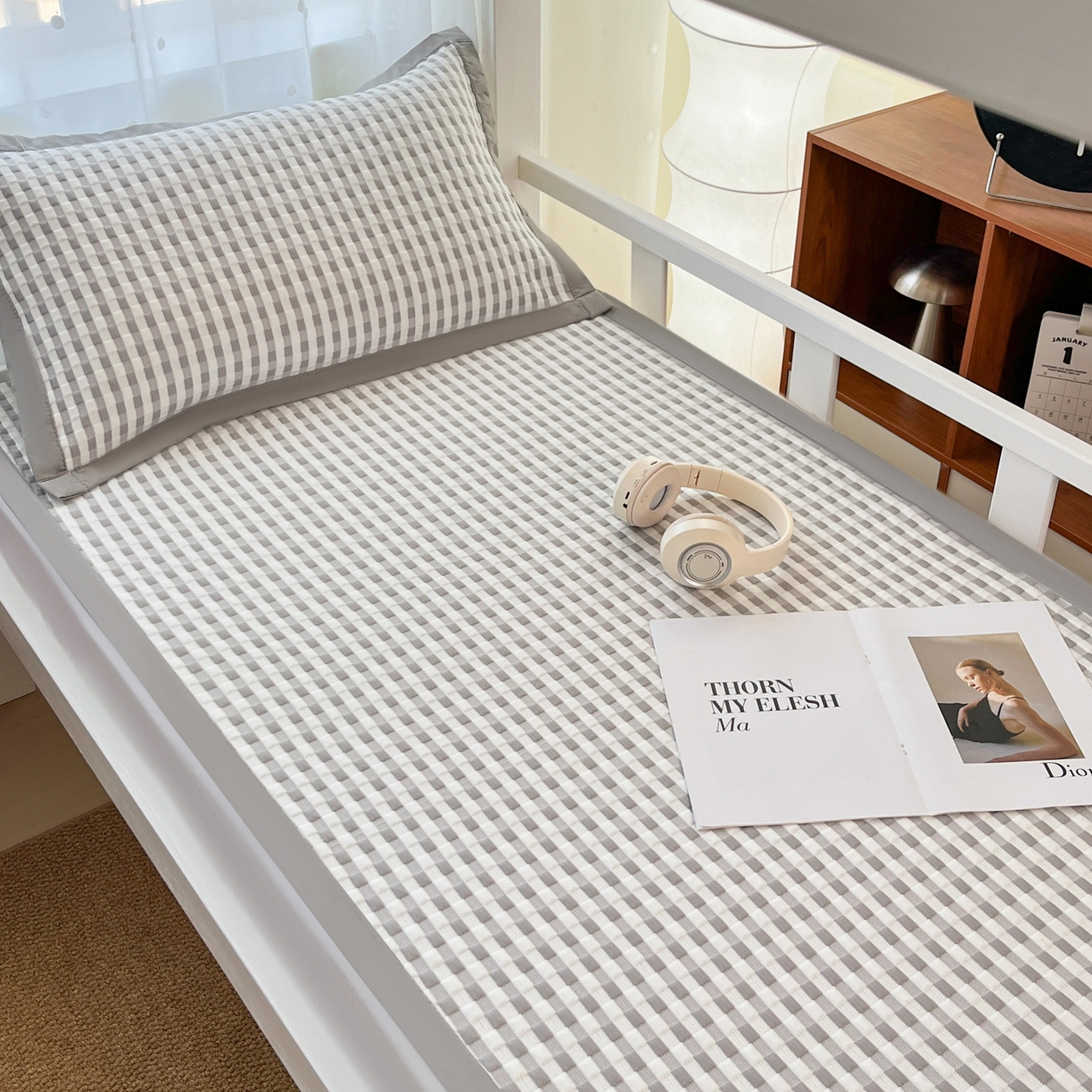 摩妮卡 2026新款豆豆冰丝席PE高分子凉感学生床软席凉席上下铺三件套 格韵-白灰