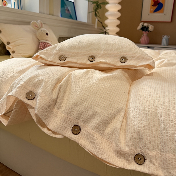 91家纺网 家纺一手货源 找家纺 水墨江南 2026新款无印风水洗提花纽扣款四件套 蜜粉条-黄