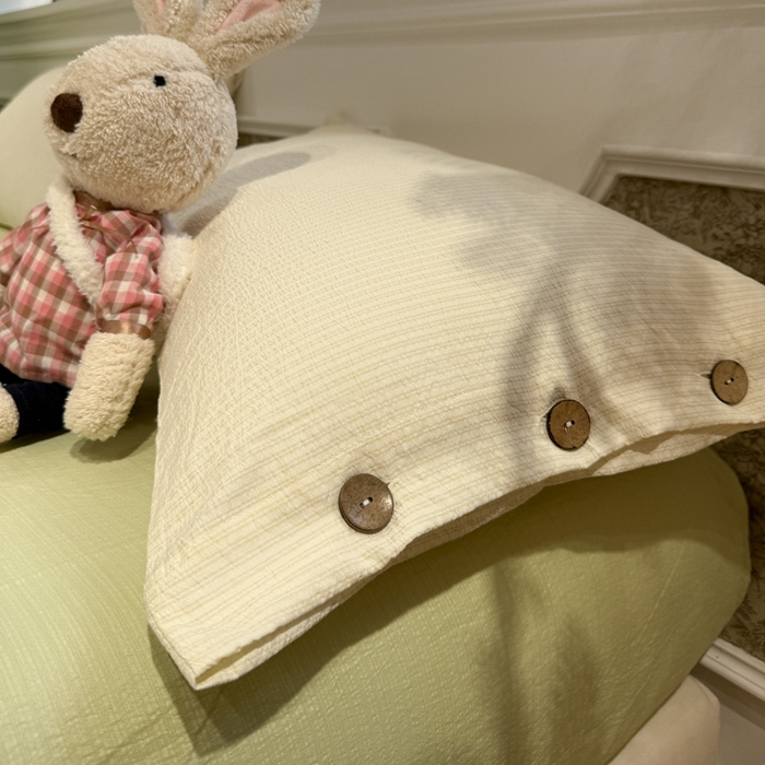 91家纺网 家纺一手货源 找家纺 水墨江南 2026新款无印风水洗提花纽扣款四件套 柠檬细条