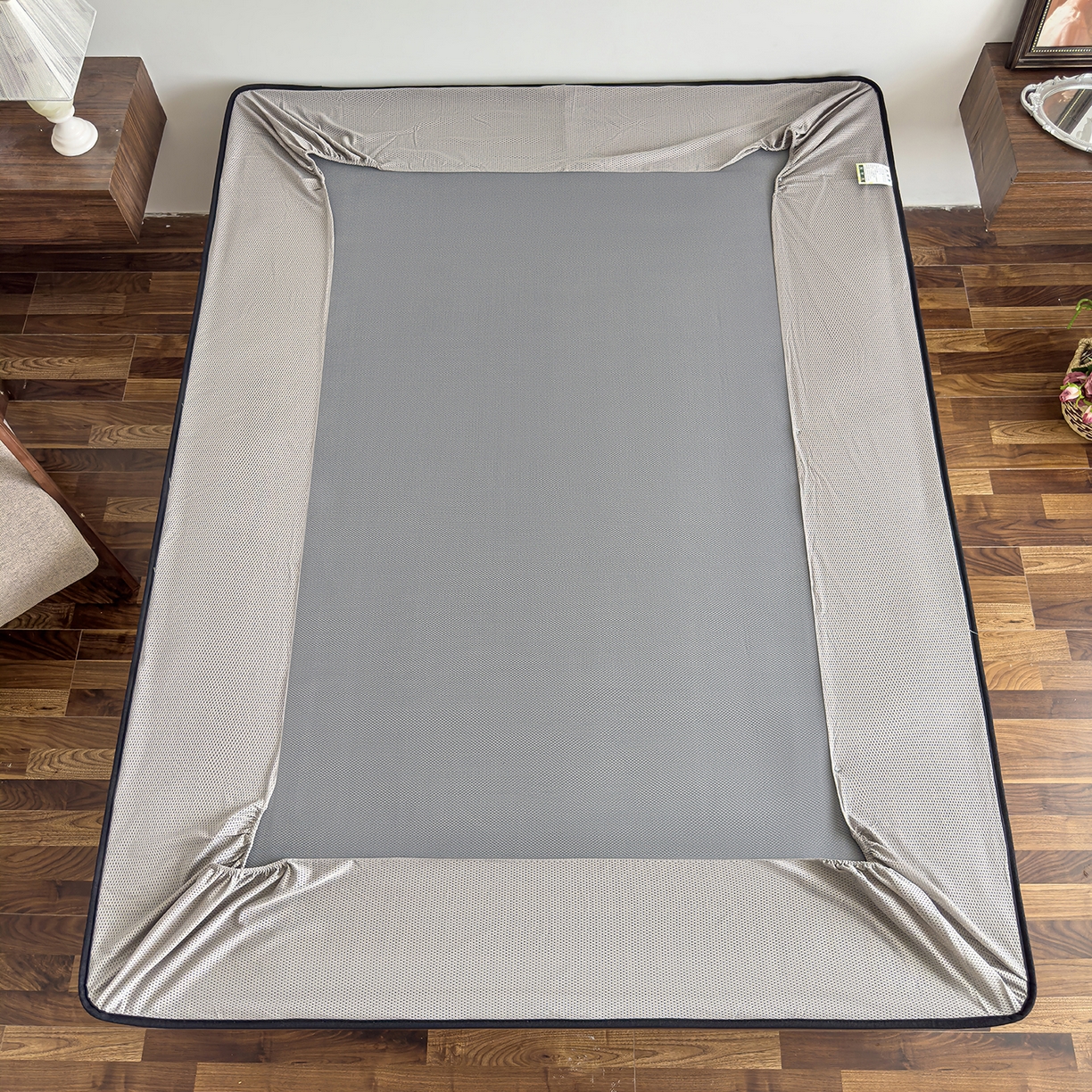 91家纺网 家纺一手货源 找家纺 圣比熊 2026新款高织密高品质印花冰藤凉席席子三件套 卡其叶纹-床笠款