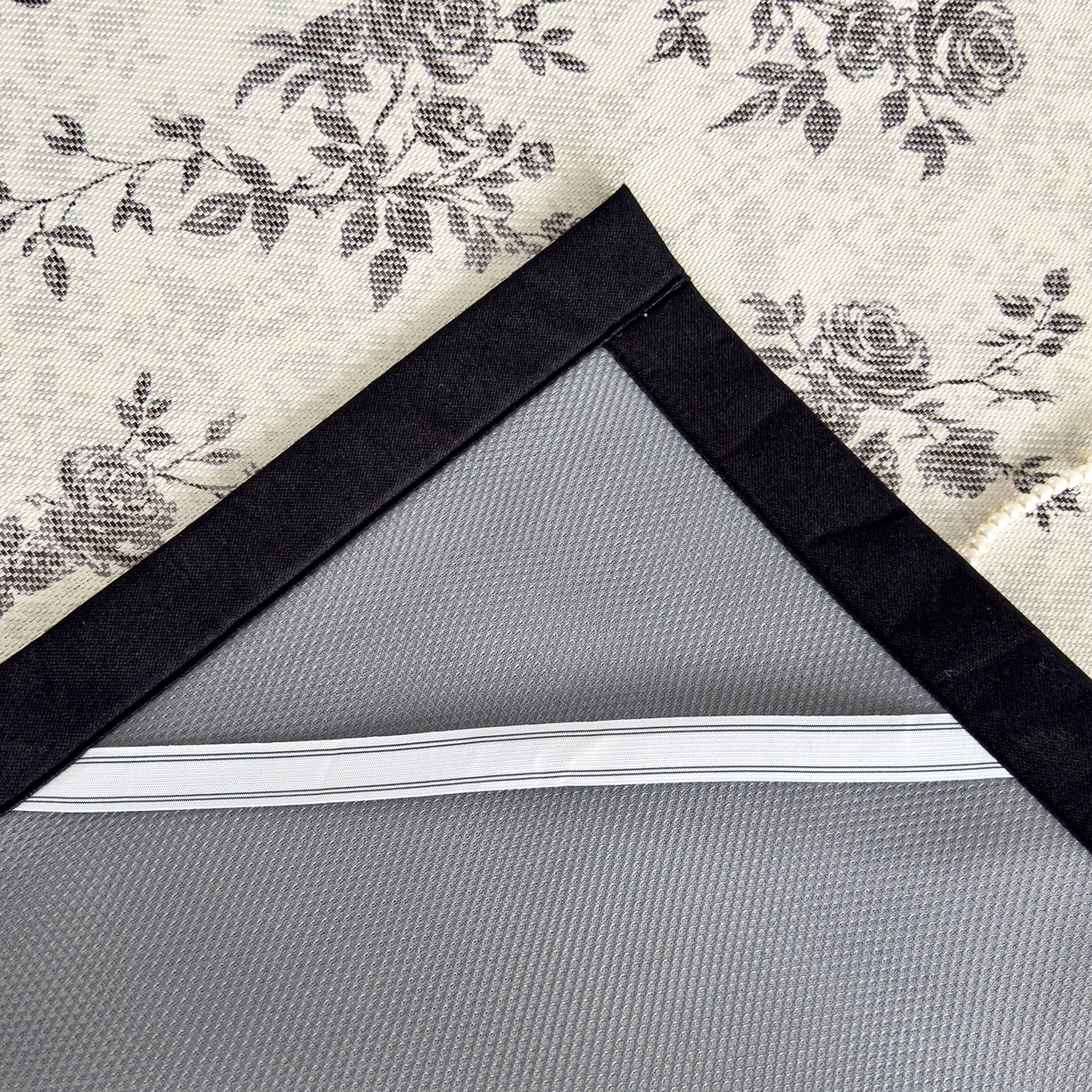 91家纺网 家纺一手货源 找家纺 圣比熊 2026新款高织密高品质印花冰藤凉席席子三件套 复古玫瑰-床席款