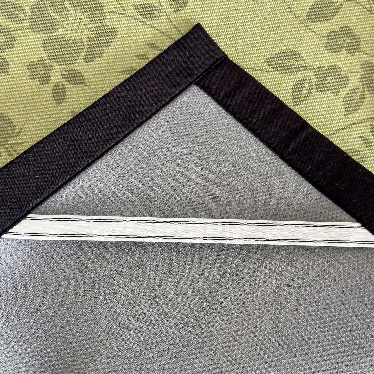 91家纺网 家纺一手货源 找家纺 圣比熊 2026新款高织密高品质印花冰藤凉席席子三件套 苔青花屿-床席款