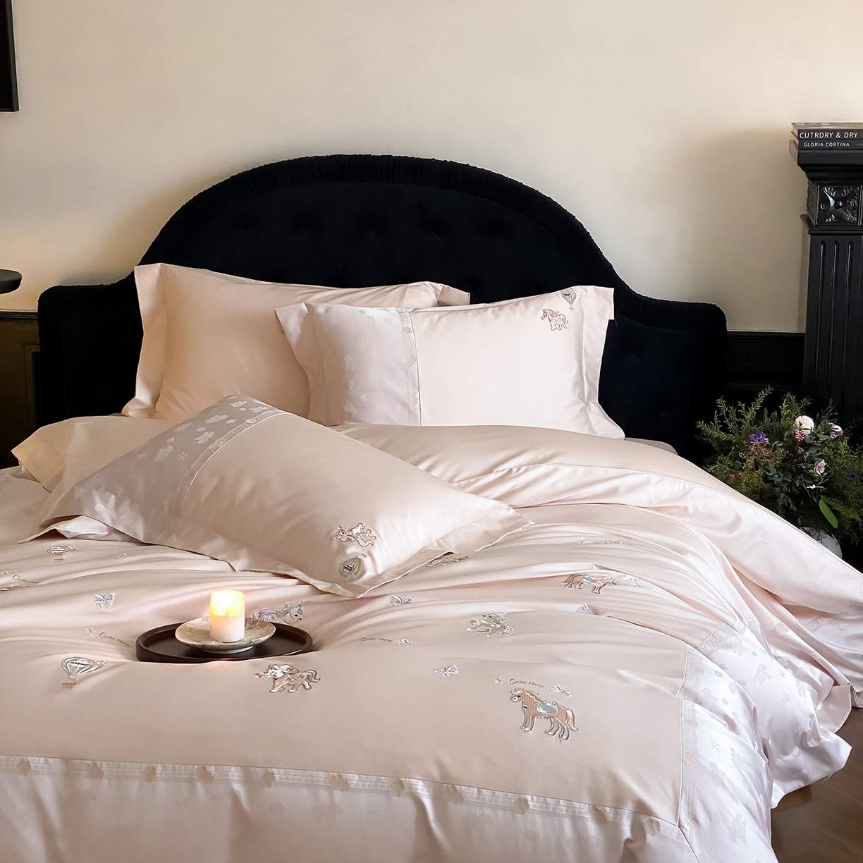 91家纺网 家纺一手货源 找家纺 （总）太古汇家居 2026新款高精密拼接+绣花四件套-“甜心小马”系列