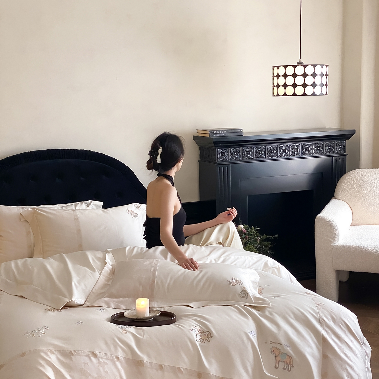 91家纺网 家纺一手货源 找家纺 太古汇家居 2026新款高精密拼接+绣花四件套-“甜心小马”系列 甜心小马-香槟米