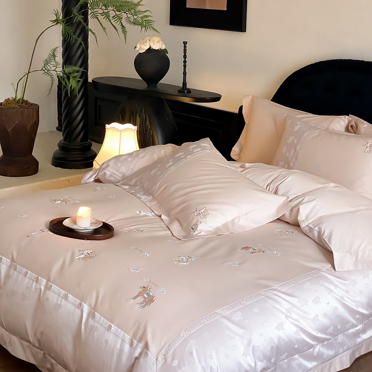 91家纺网 家纺一手货源 找家纺 （总）太古汇家居 2026新款高精密拼接+绣花四件套-“甜心小马”系列