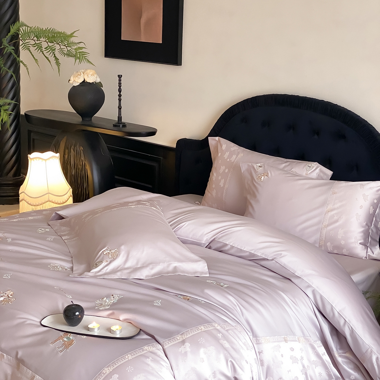 91家纺网 家纺一手货源 找家纺 太古汇家居 2026新款高精密拼接+绣花四件套-“甜心小马”系列 甜心小马-优雅紫