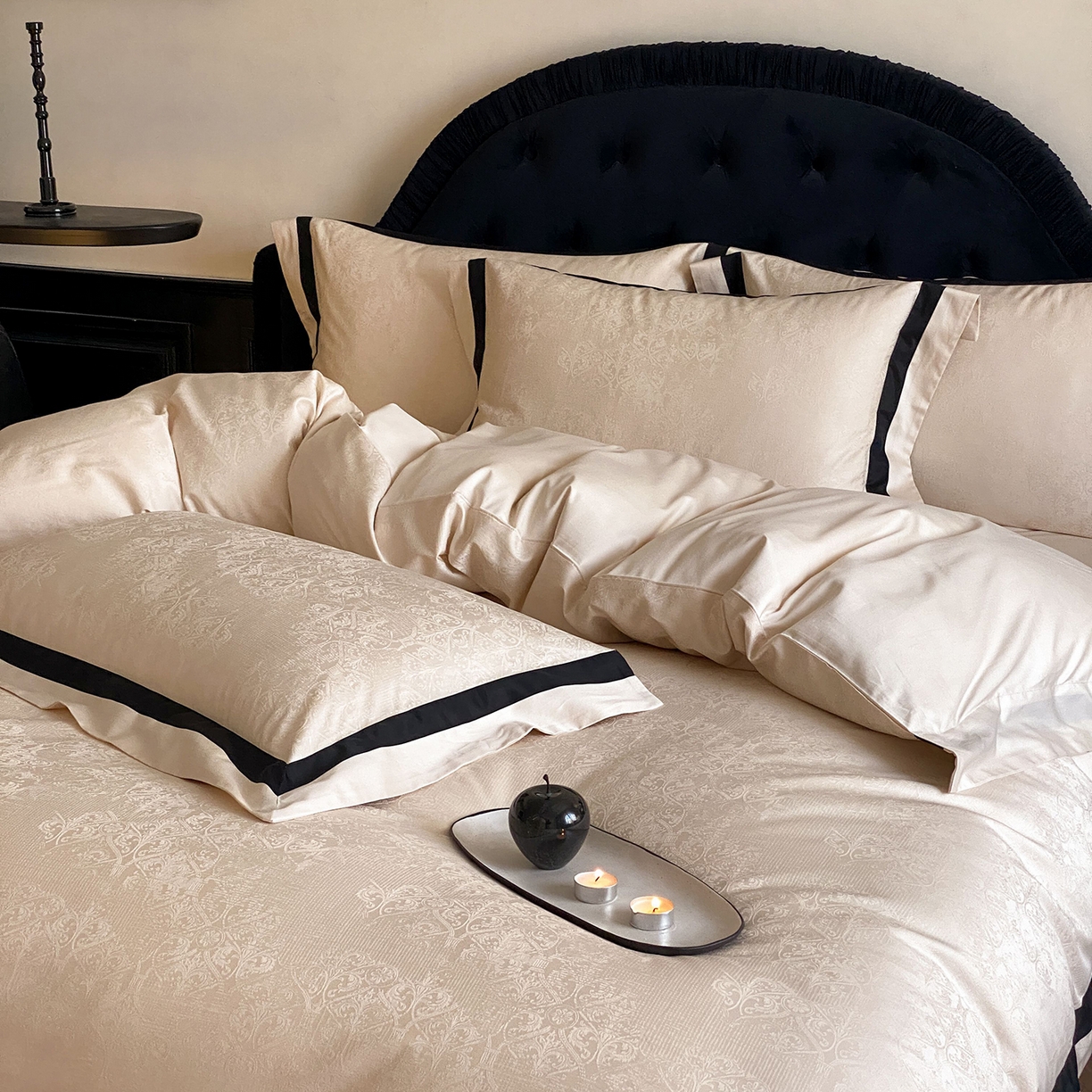 91家纺网 家纺一手货源 找家纺 太古汇家居 2026新款全棉提花“凡尔赛”系列四件套 凡尔赛-浅奶油