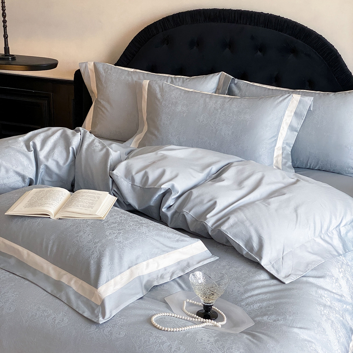 91家纺网 家纺一手货源 找家纺 太古汇家居 2026新款全棉提花“凡尔赛”系列四件套 凡尔赛-天空蓝