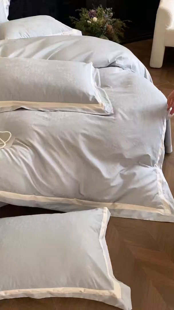 91家纺网 家纺一手货源 找家纺 太古汇家居 2026新款全棉提花“凡尔赛”系列四件套 凡尔赛-天空蓝