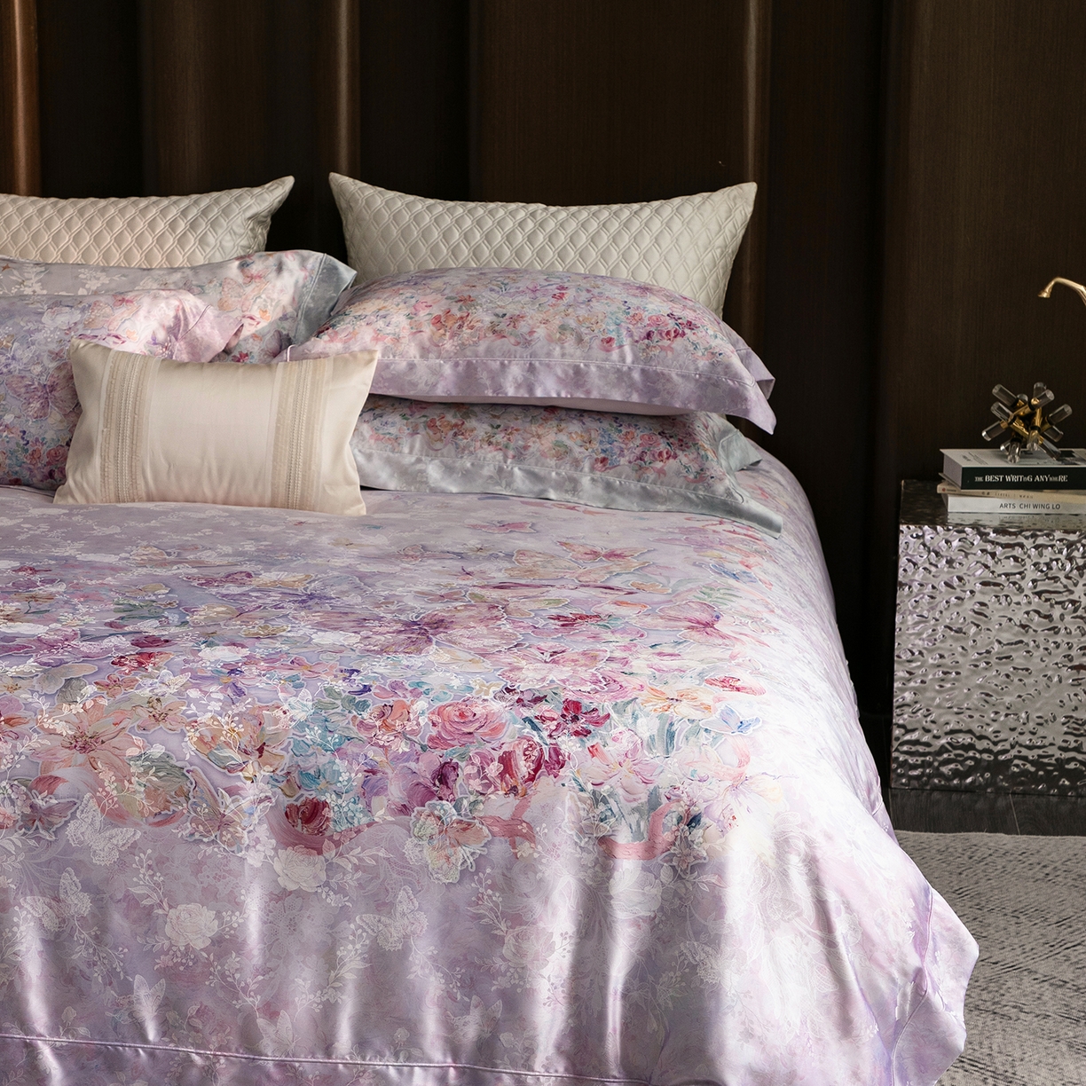 91家纺网 家纺一手货源 找家纺 太古汇家居 2026新款桑真丝“花蝶绮梦”系列四件套 花蝶绮梦-棠梨紫